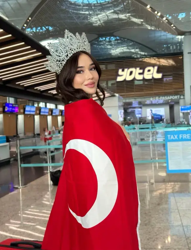 Miss Universe Ceren Arslan