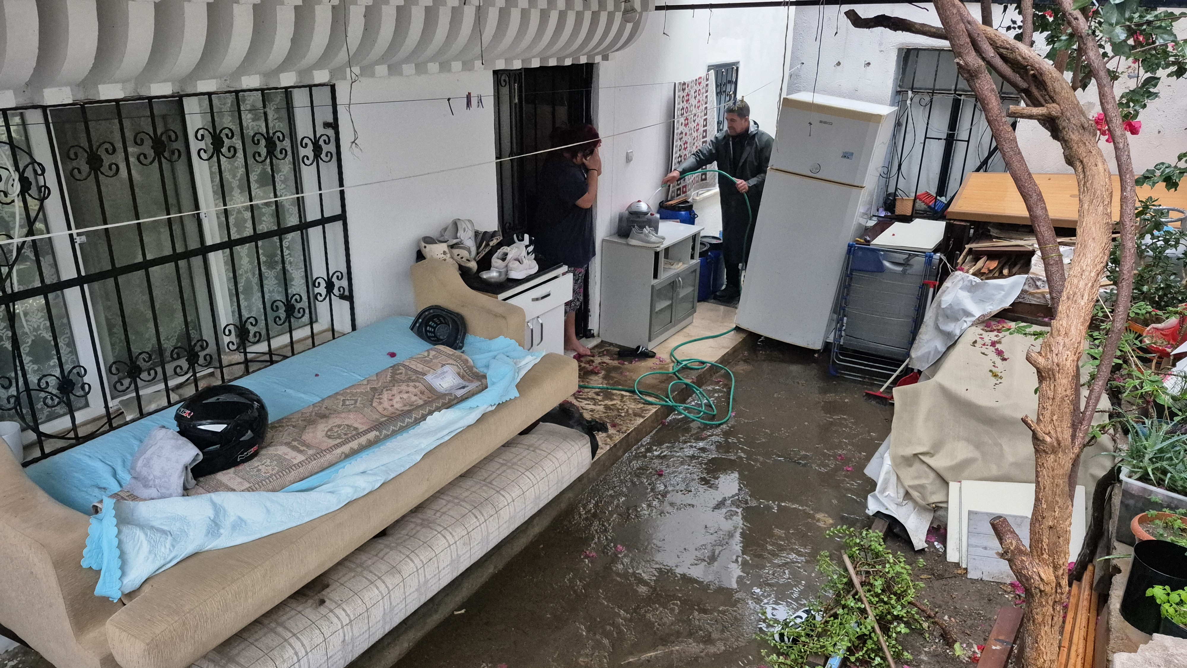 Muğla'da Mazgallar Patladı!1