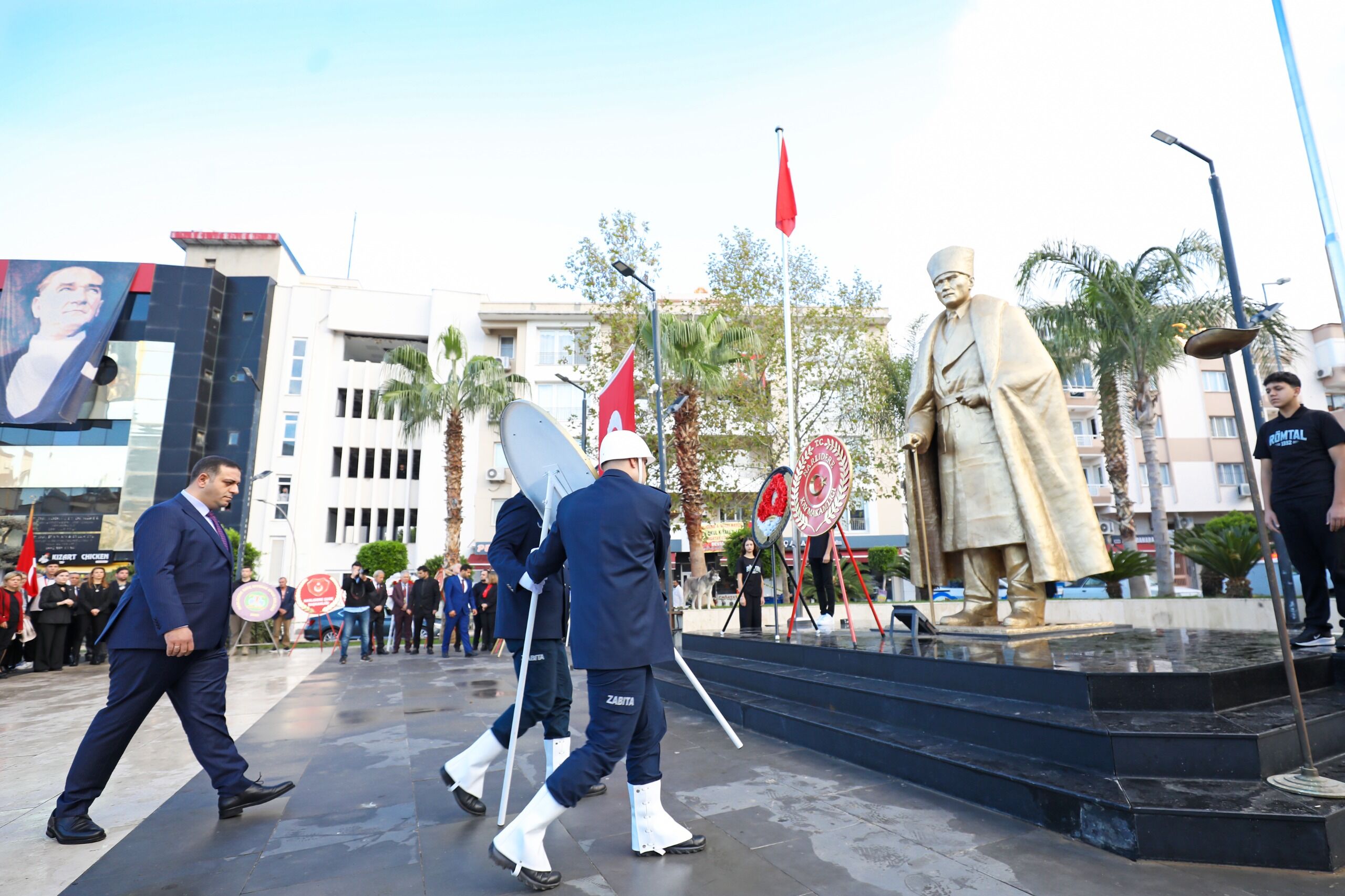 Narlidere Ata’sini Özlemle Andi (4)