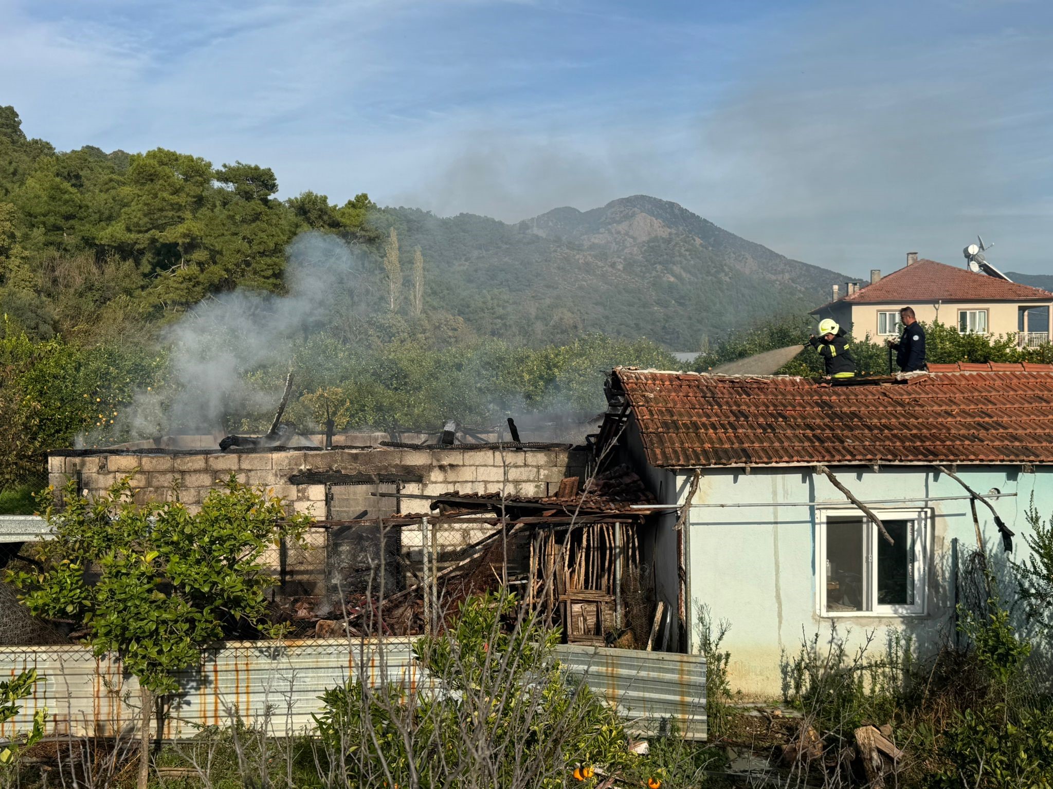 Ortaca’da Ahır Alev Alev2