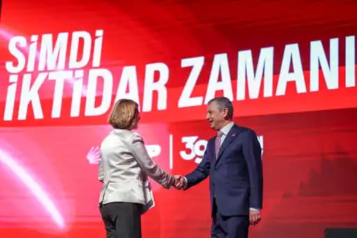 Özgür Özel-Ayşe Ünlüce