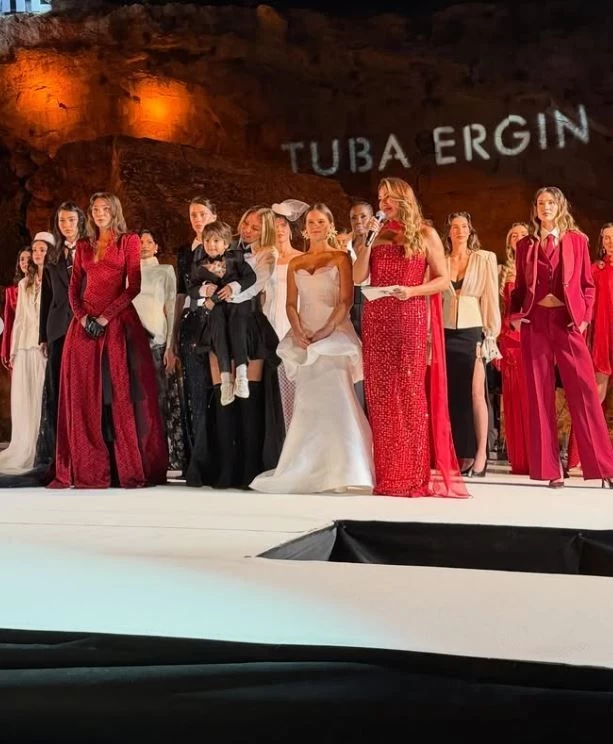 Pınar Altuğ’un Kızı Su