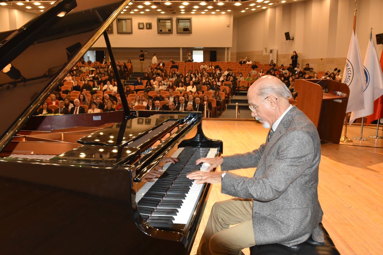 ++Piyanist Nihat Demirkol (3)