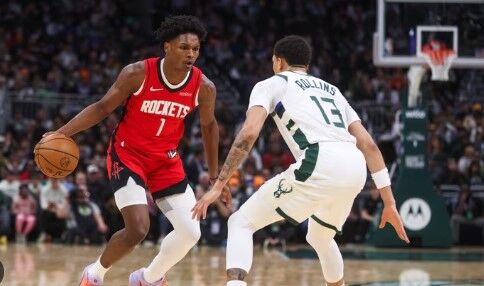 Houston altıncı galibiyetine uzandı