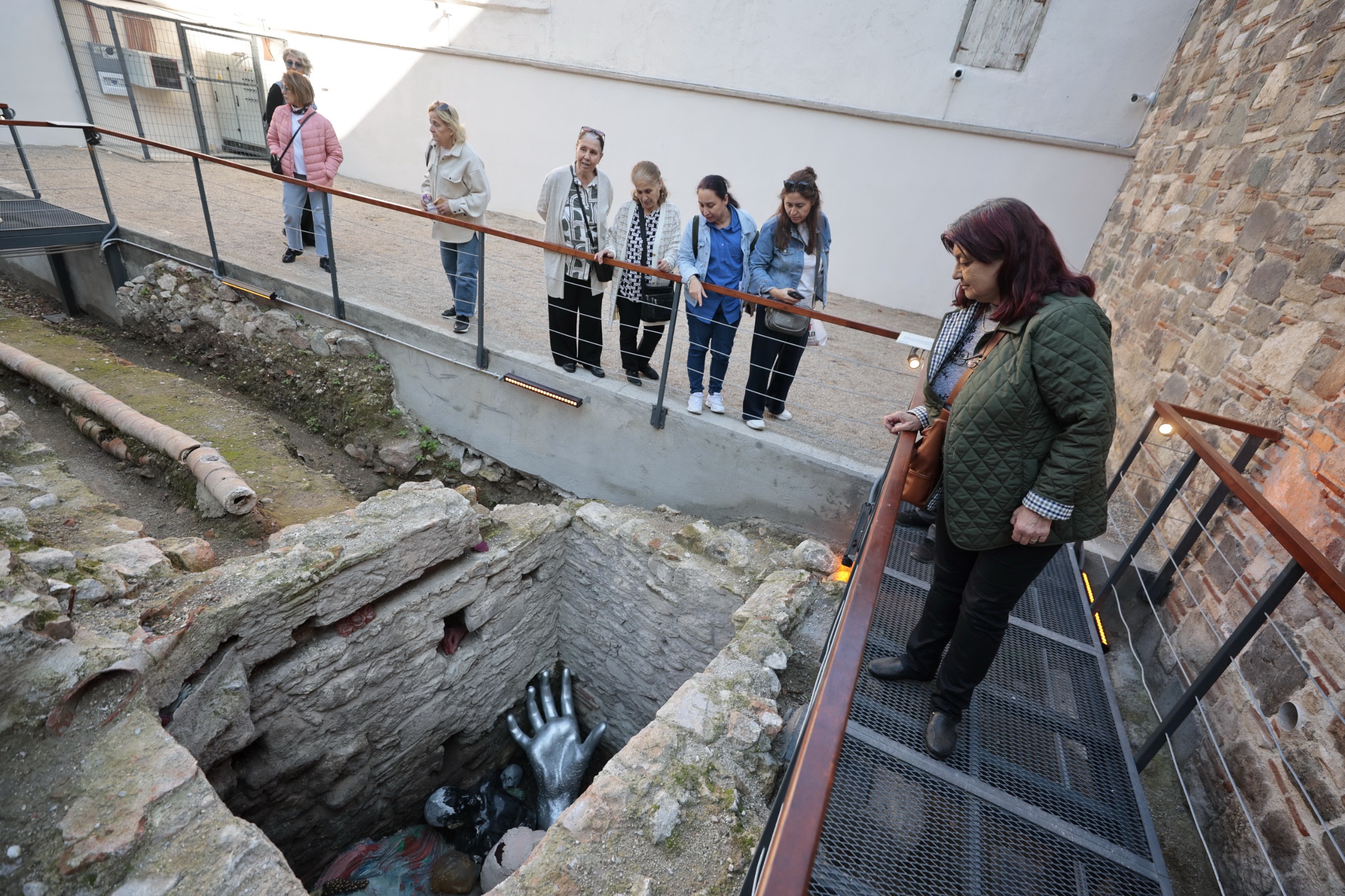 Sanat Ve Tarihi Buluşturan Kıllıoğlu Hamamı’na Yoğun Ilgi (5)