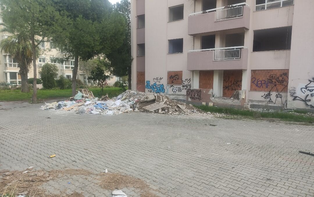 Atakent Polis Lojmanları-3