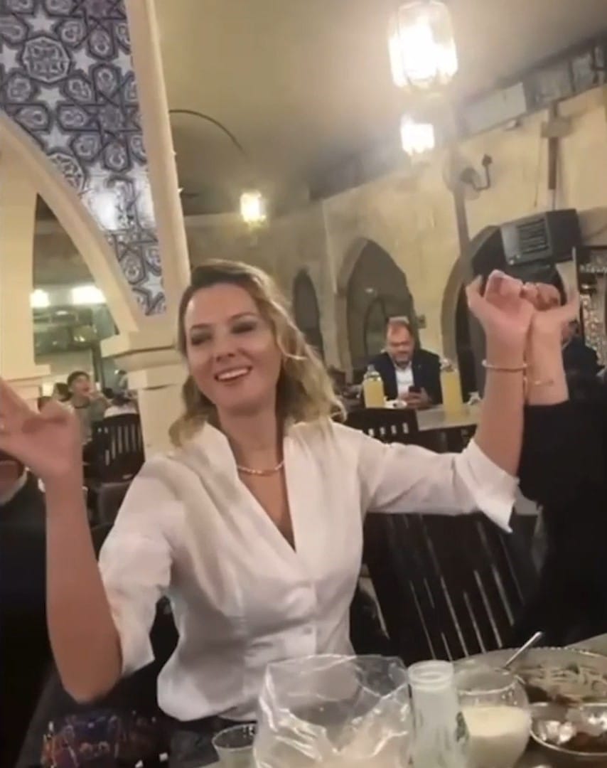 Sıra gecesinde Urfa kültürünü yaşadı