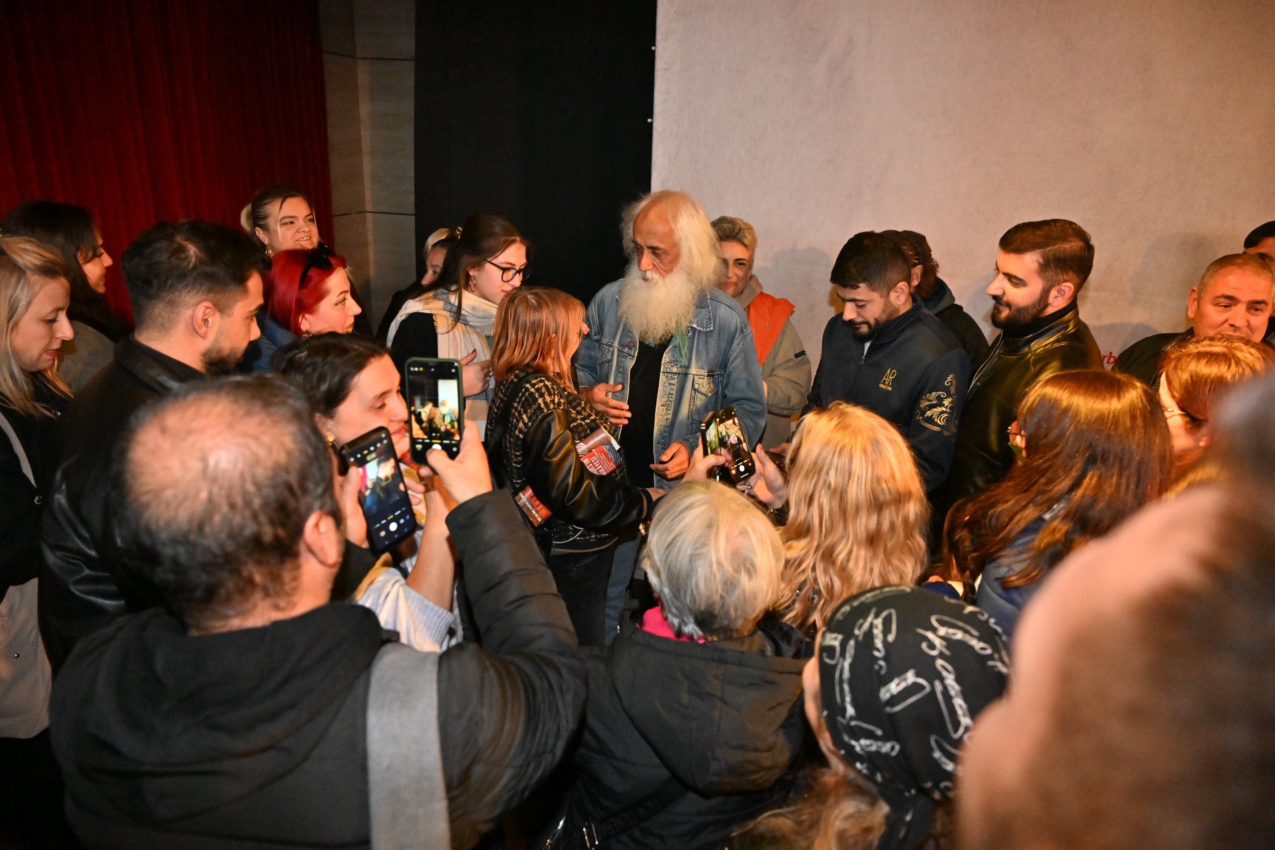 Usta Sanatçı Suavi, Manisalılarla Buluştu (7)