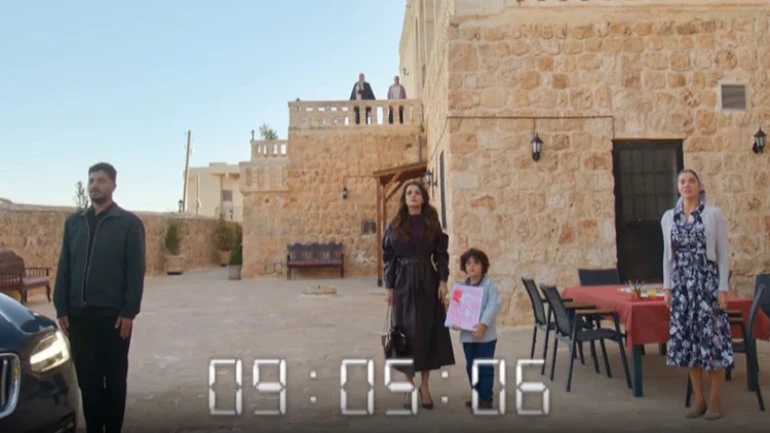 Uzak Şehir Birinci Yılını Zrvede Kutladı