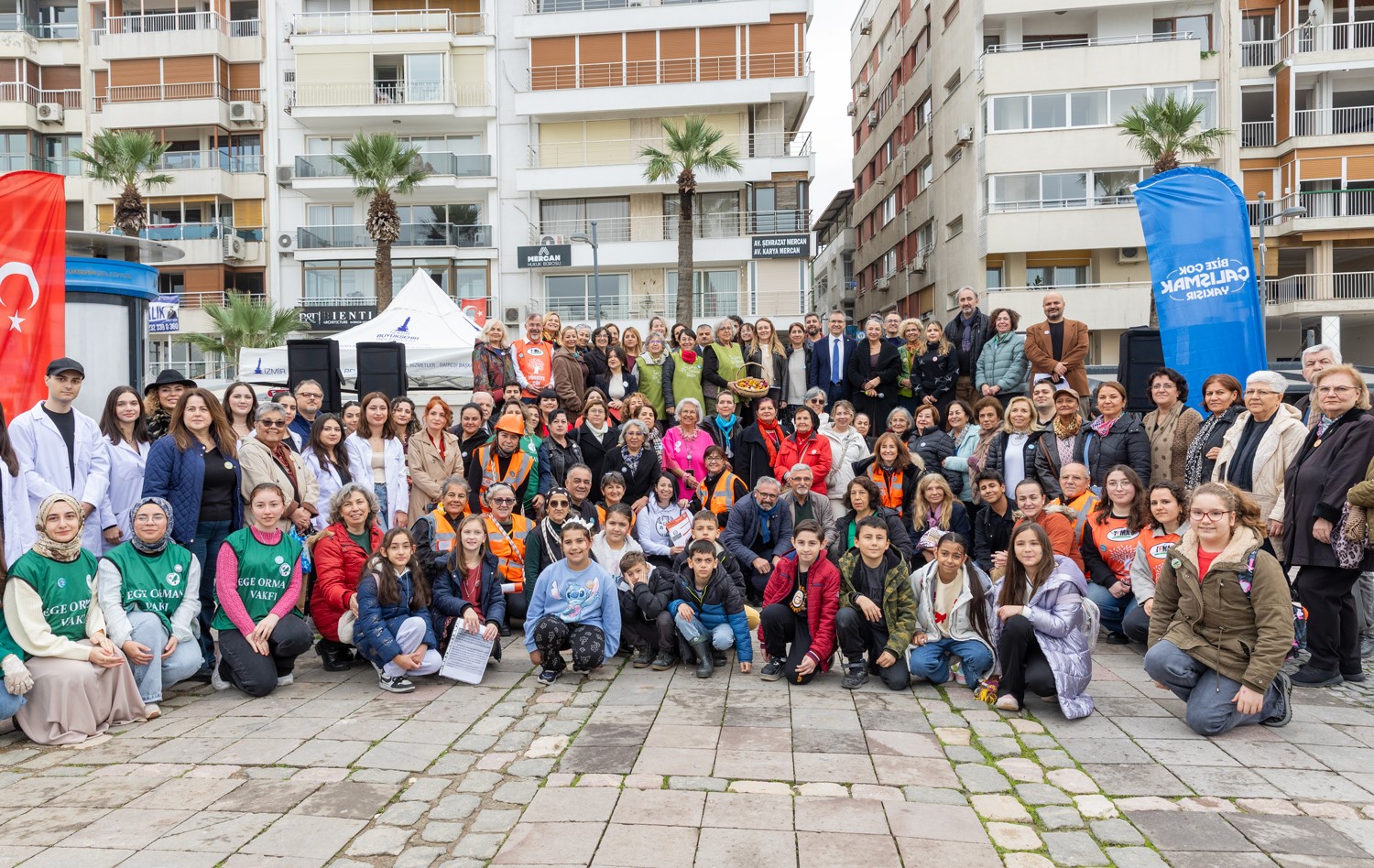 Alsancak’tan Vapurlara Taşan Iyilik3
