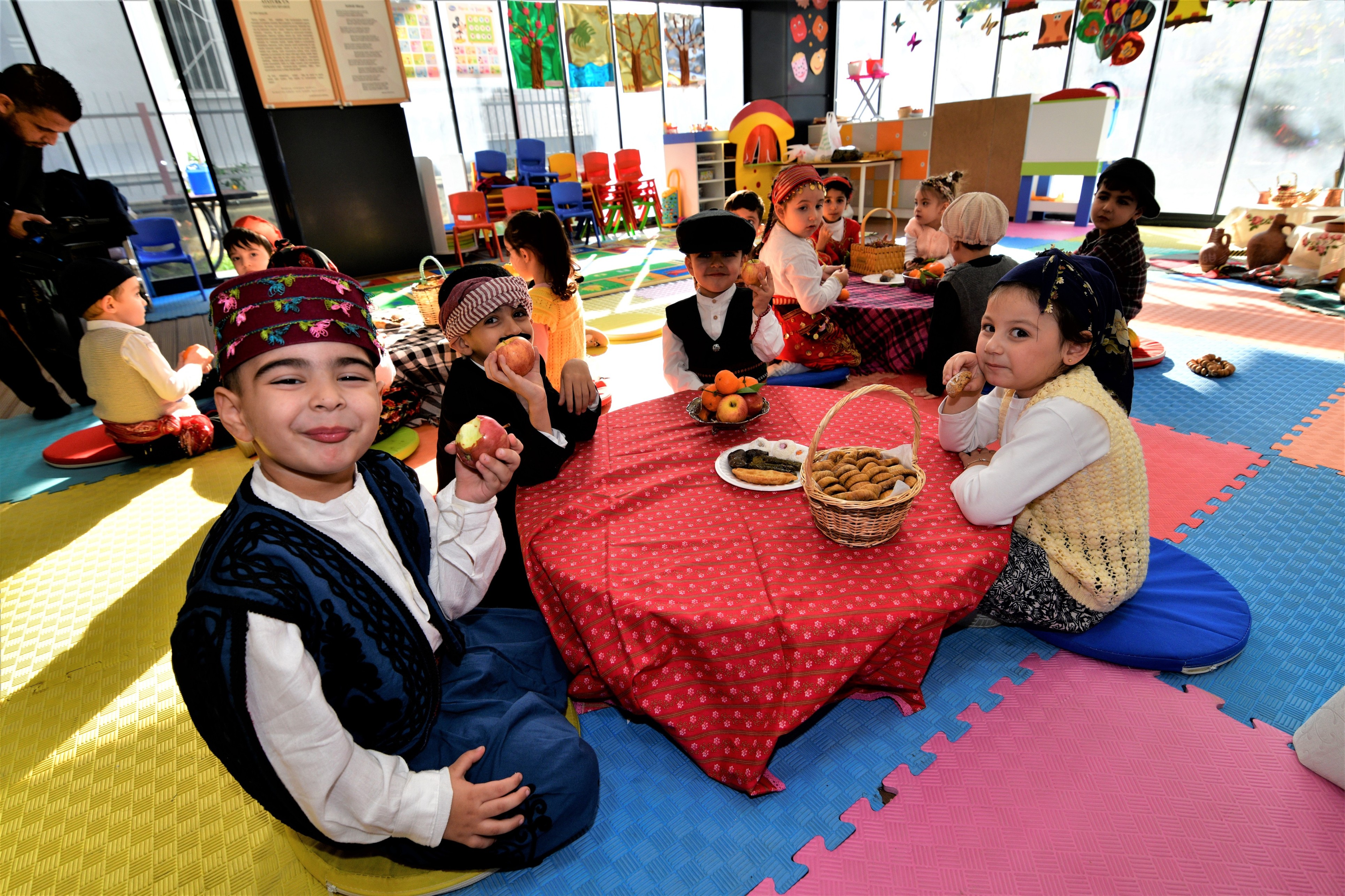 Bornova’da Yerli Malı Haftası Miniklerle Renklendi2