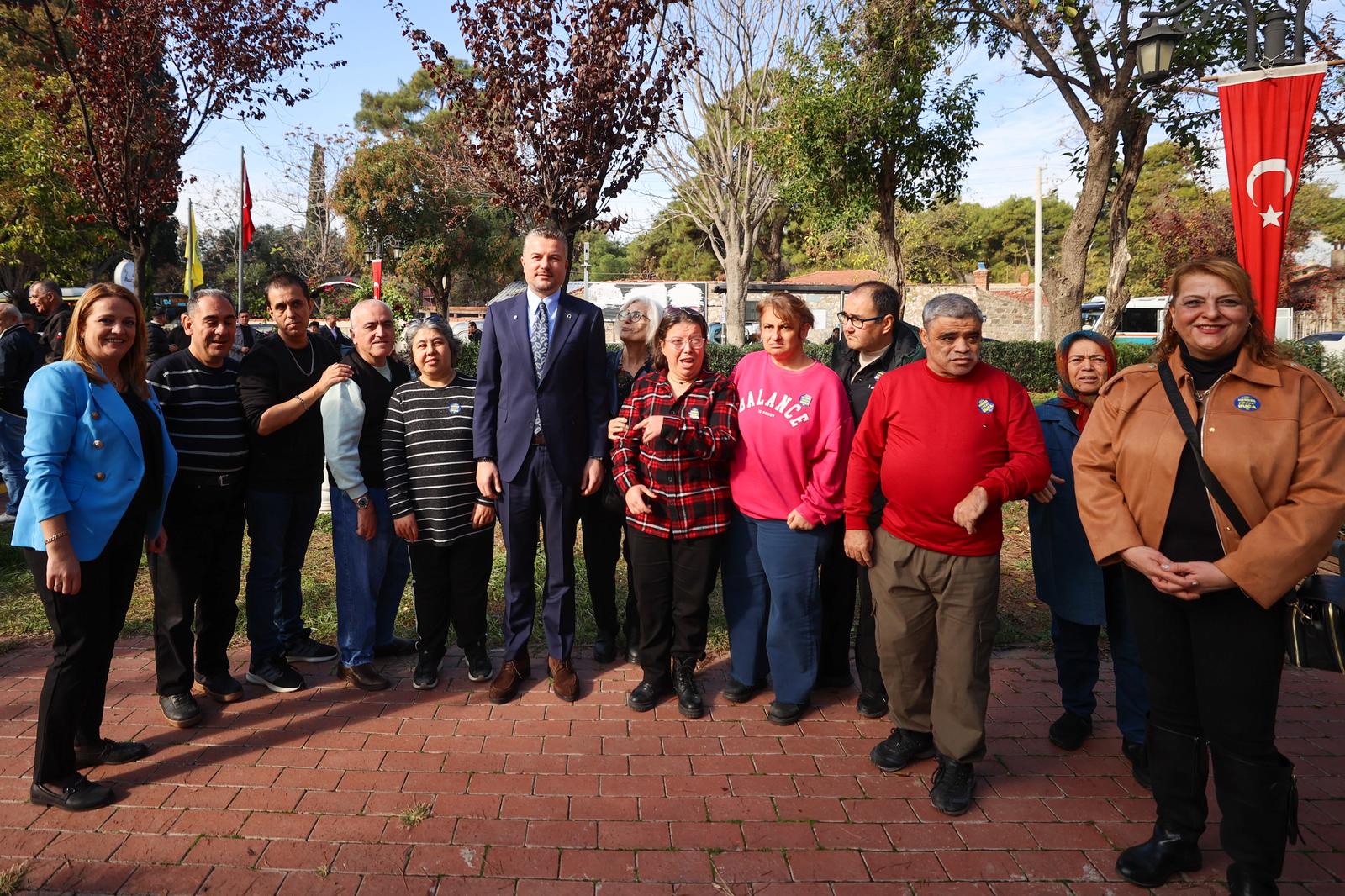 Buca'da Engelli Bireylerin Hakları Masaya Yatırıldı 09