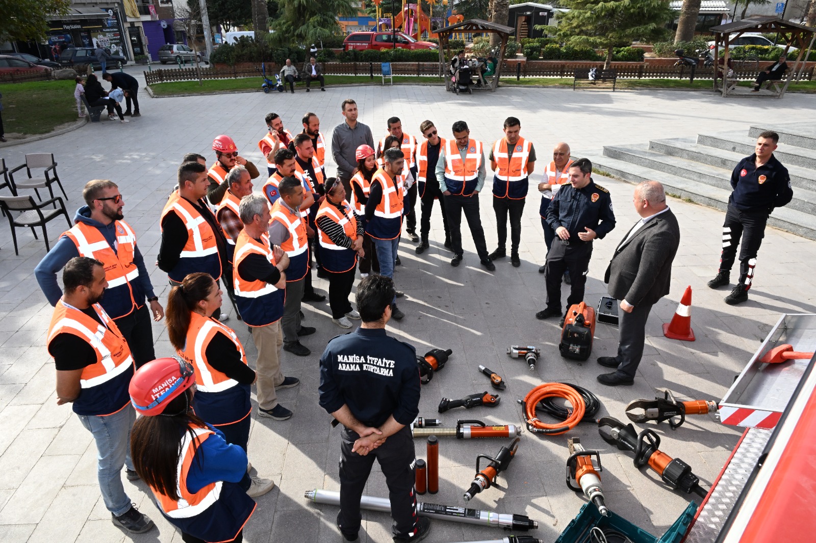 Büyükşehir Olası Afet Durumlarına Karşı Hazırlığını Sürdürüyor (6)