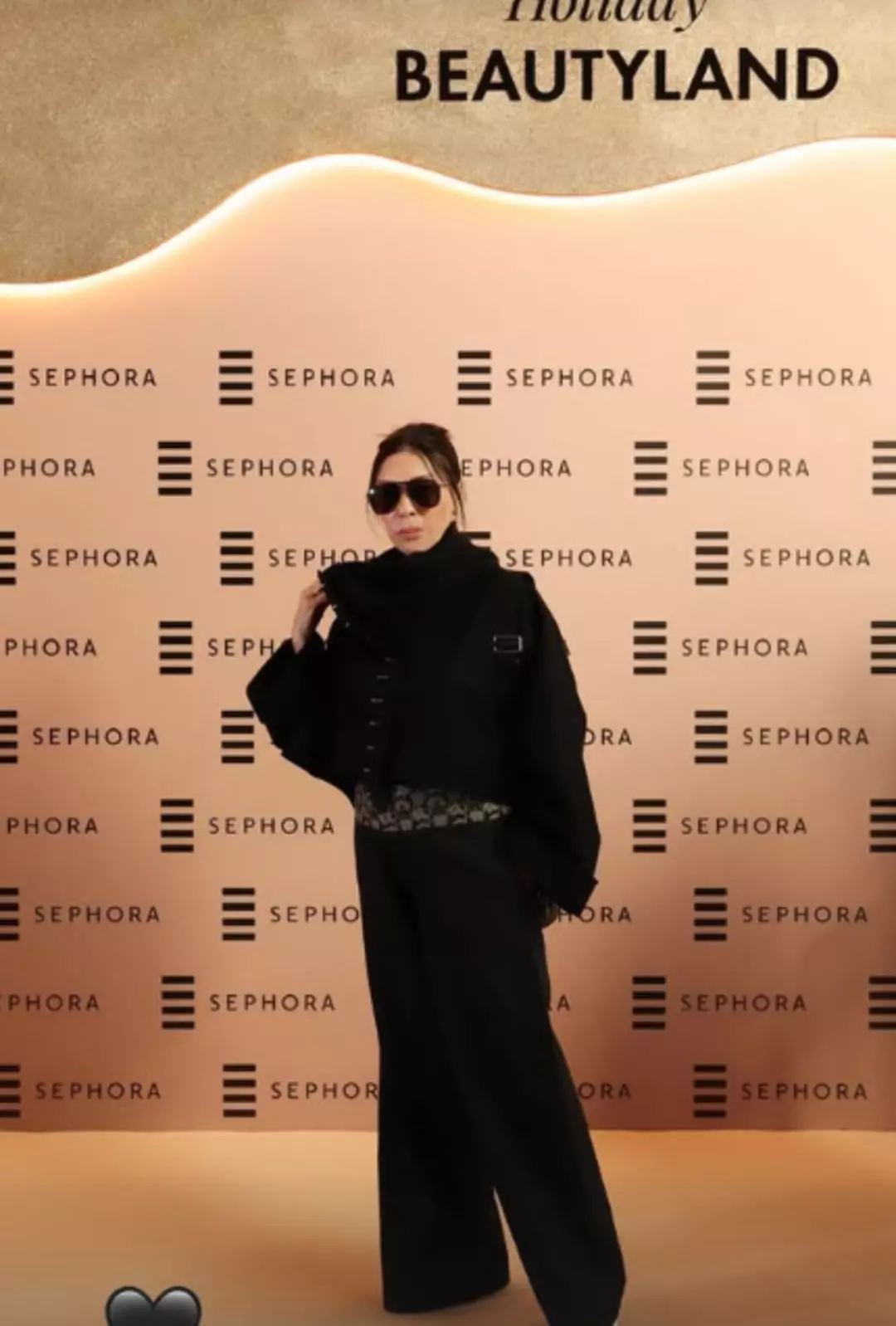 “Altımdaki pantolonu 20 yıldır giyiyorum.”