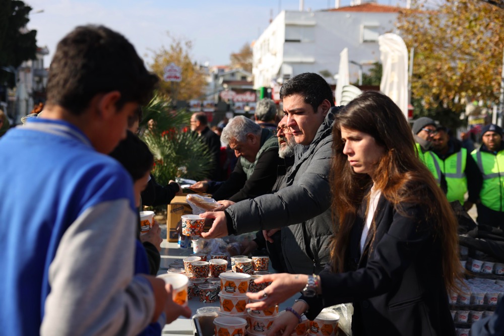 Çeşme’de Gülşah Durbay Için Hayır Yemeği Dağıtıldıphoto 2025 12 22 13 29 12 2
