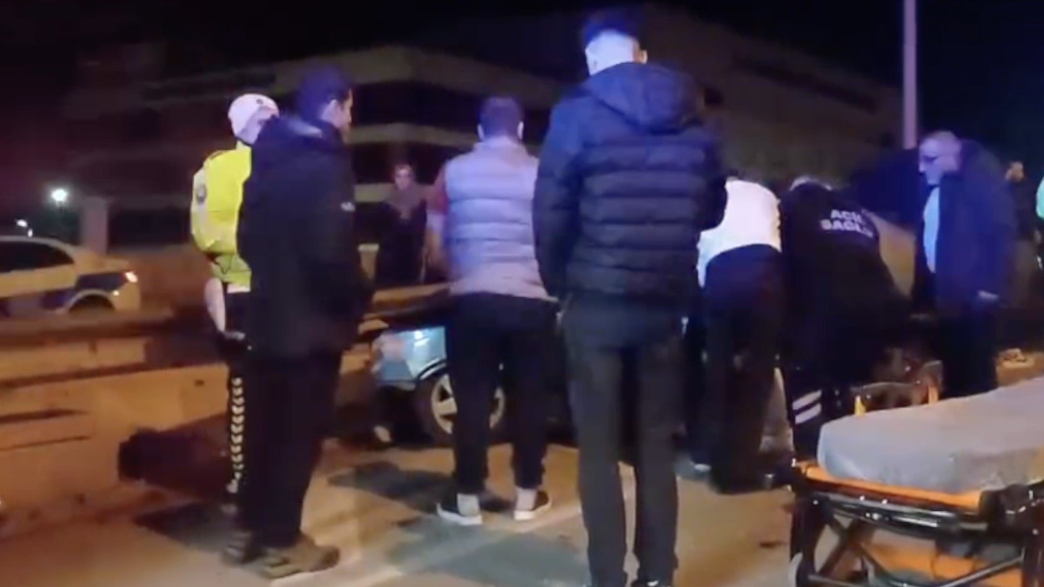 Çevreyolunda Otomobil Bariyerlere Çarptı2