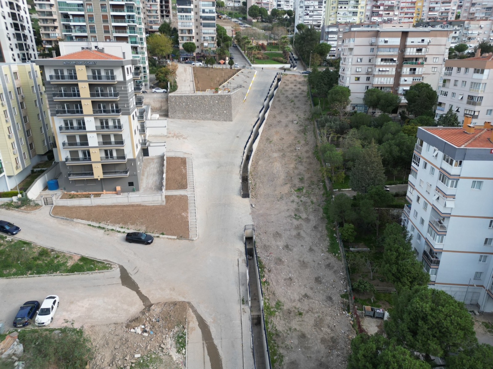 Çiğli Esentepe’de Yol Ve Istinat Duvarı2