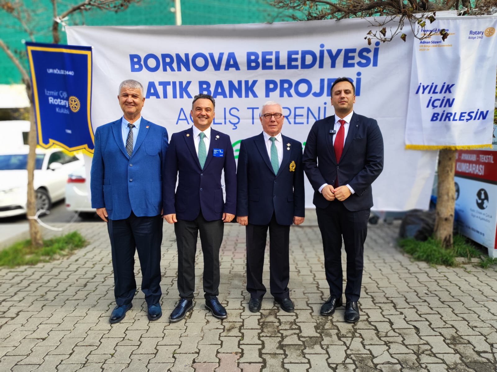 Çiğli Rotary Kulübü’nden Örnek Çevre Projesi Atıkbank Hizmete Girdi Foto (9)