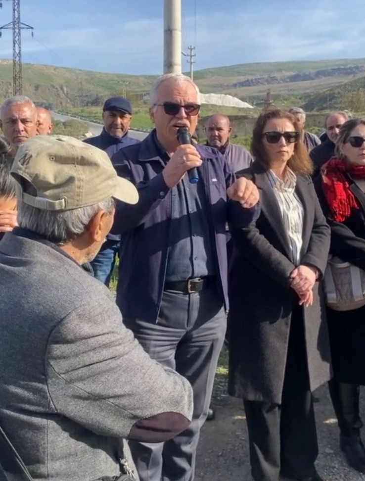 İzmir Büyükşehir Belediyesi'ne: "Elinizi Harmandalı'dan çekin"