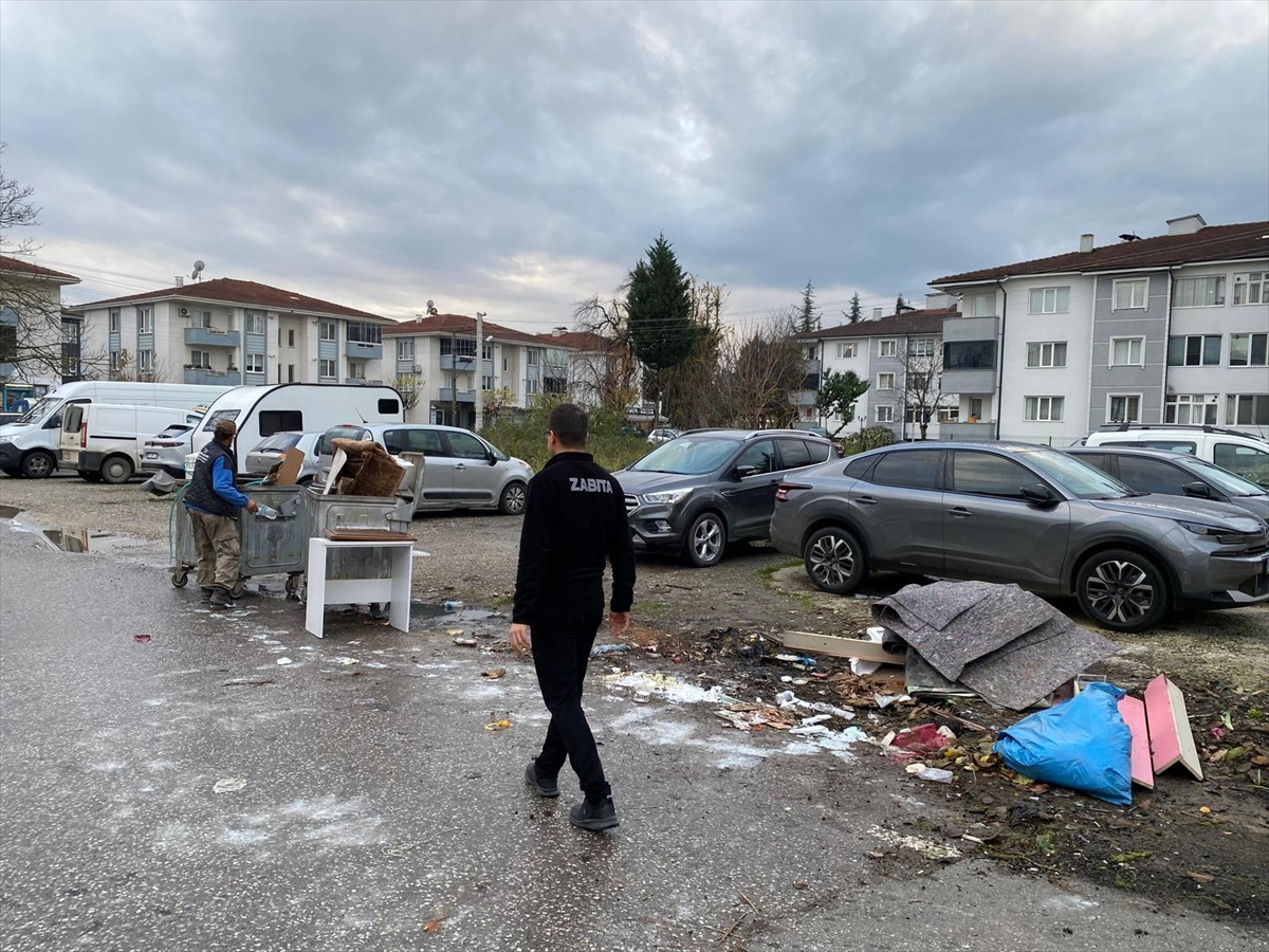 İş kıyafetini veren personel hakkında soruşturma başlatıldı