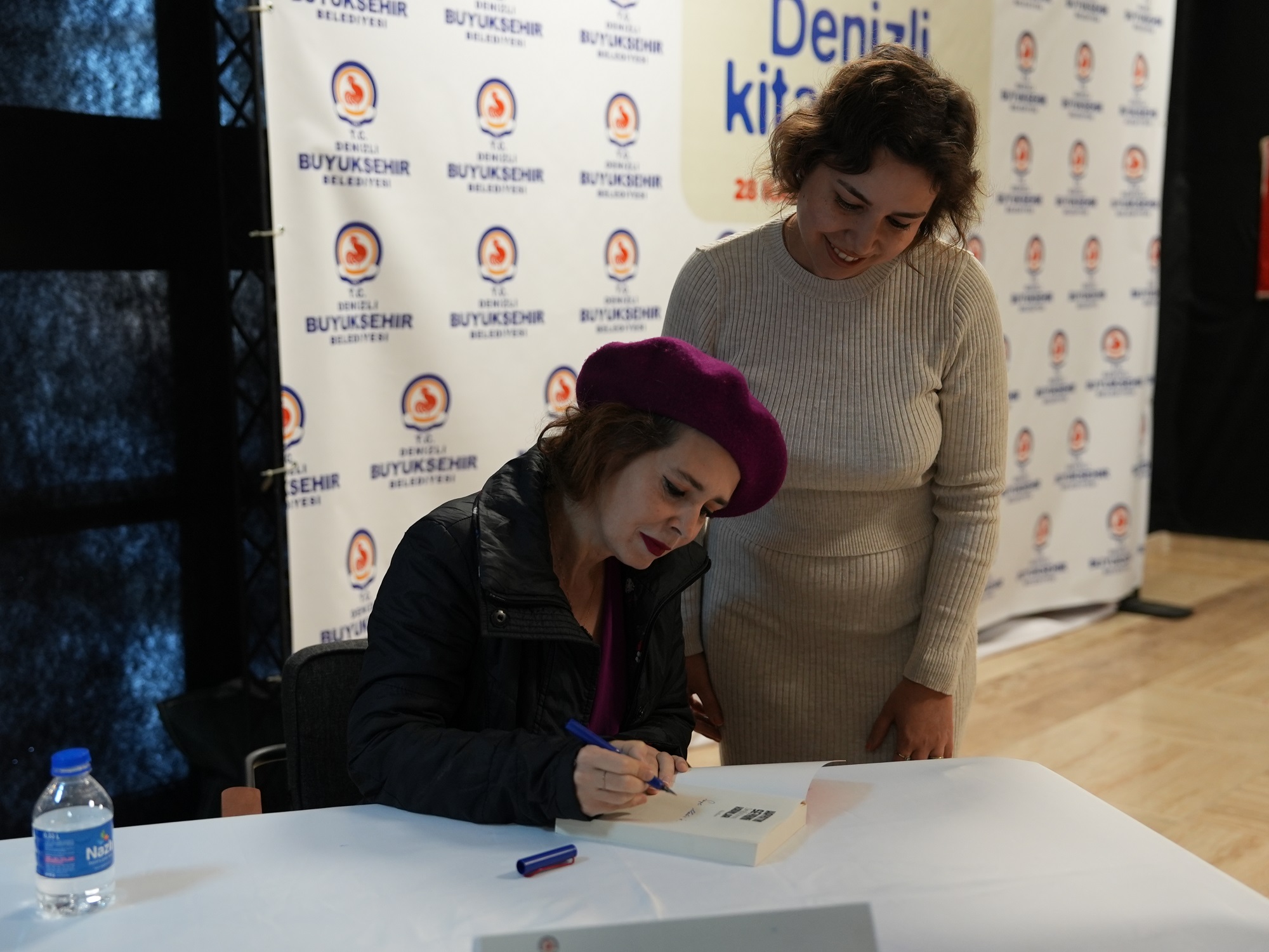 Denizli Kitap Fuarı Ziyaretçi Akınına Uğruyor (10)