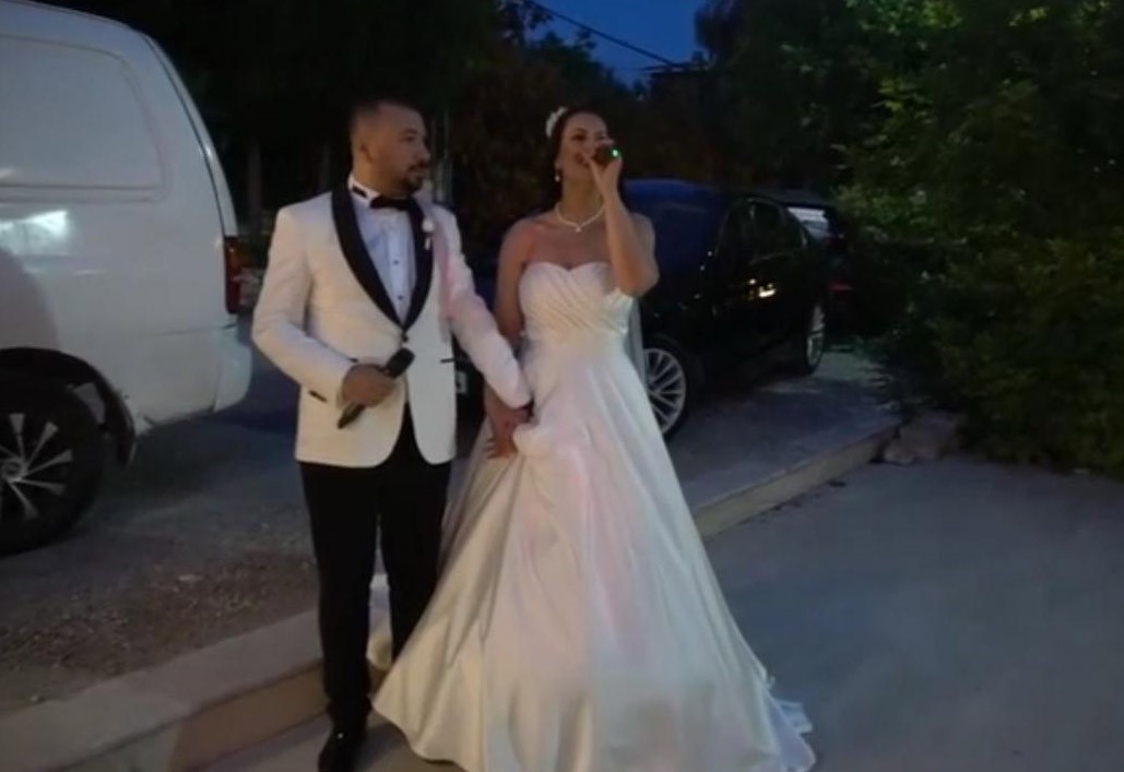 Düğünde Değil, Klipte Sorun