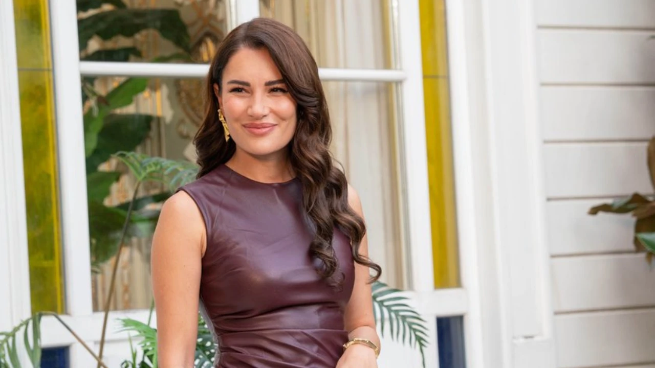 Ece Irtem Kızılcık Şerbeti