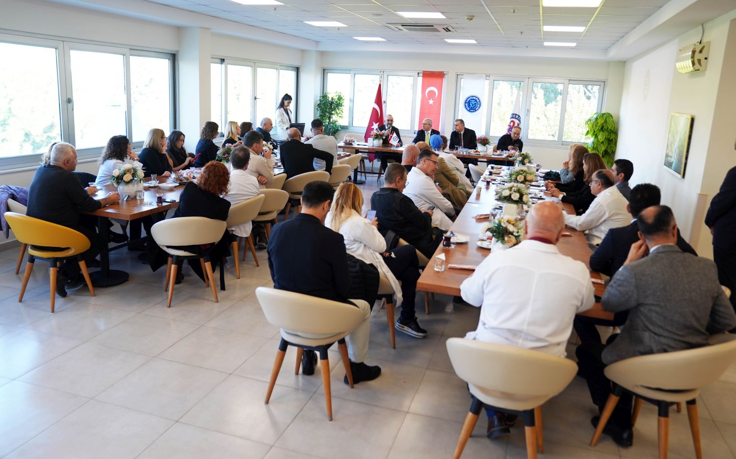 ++Ege Üniversitesi Tıp Fakültesi Çocuk Hastanesi Yeniden Yapılacak (3)