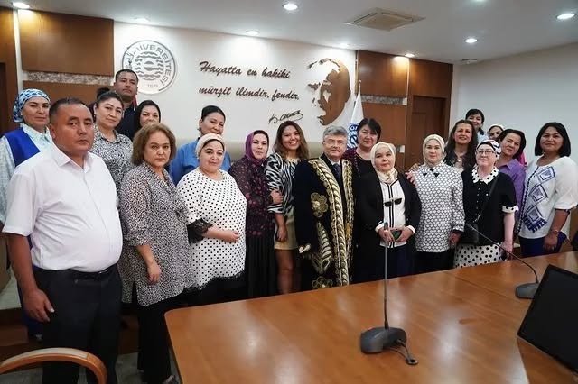 +++++Ege Üniversitesinin Orhun Değişim Programı Liderliği Sürüyor-1