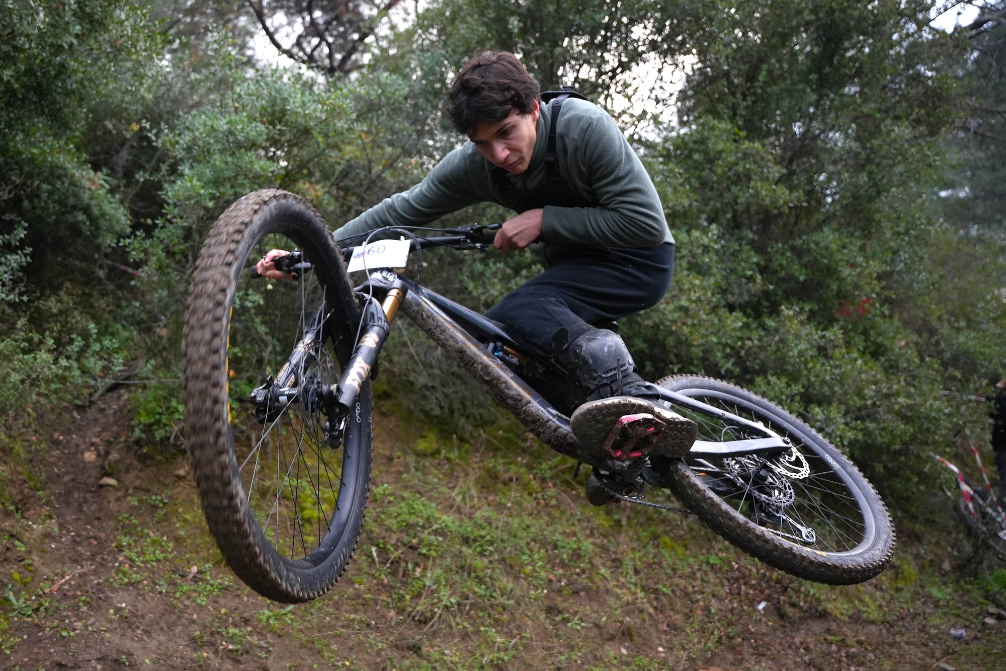 Enduro Dağ Bisikleti İniş Yarışm 2