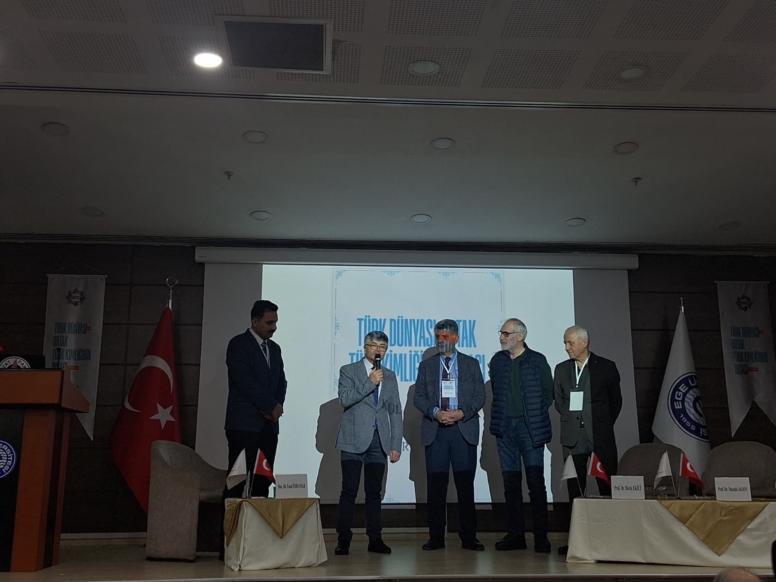 +++ Eü’de “Türk Dünyası Ve Ortak Türk Kimliğinin İnşası” Paneli Düzenlendi