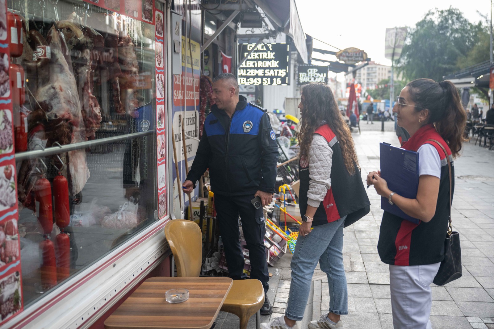 Tarihi Çarşı'da titiz gıda kontrolü