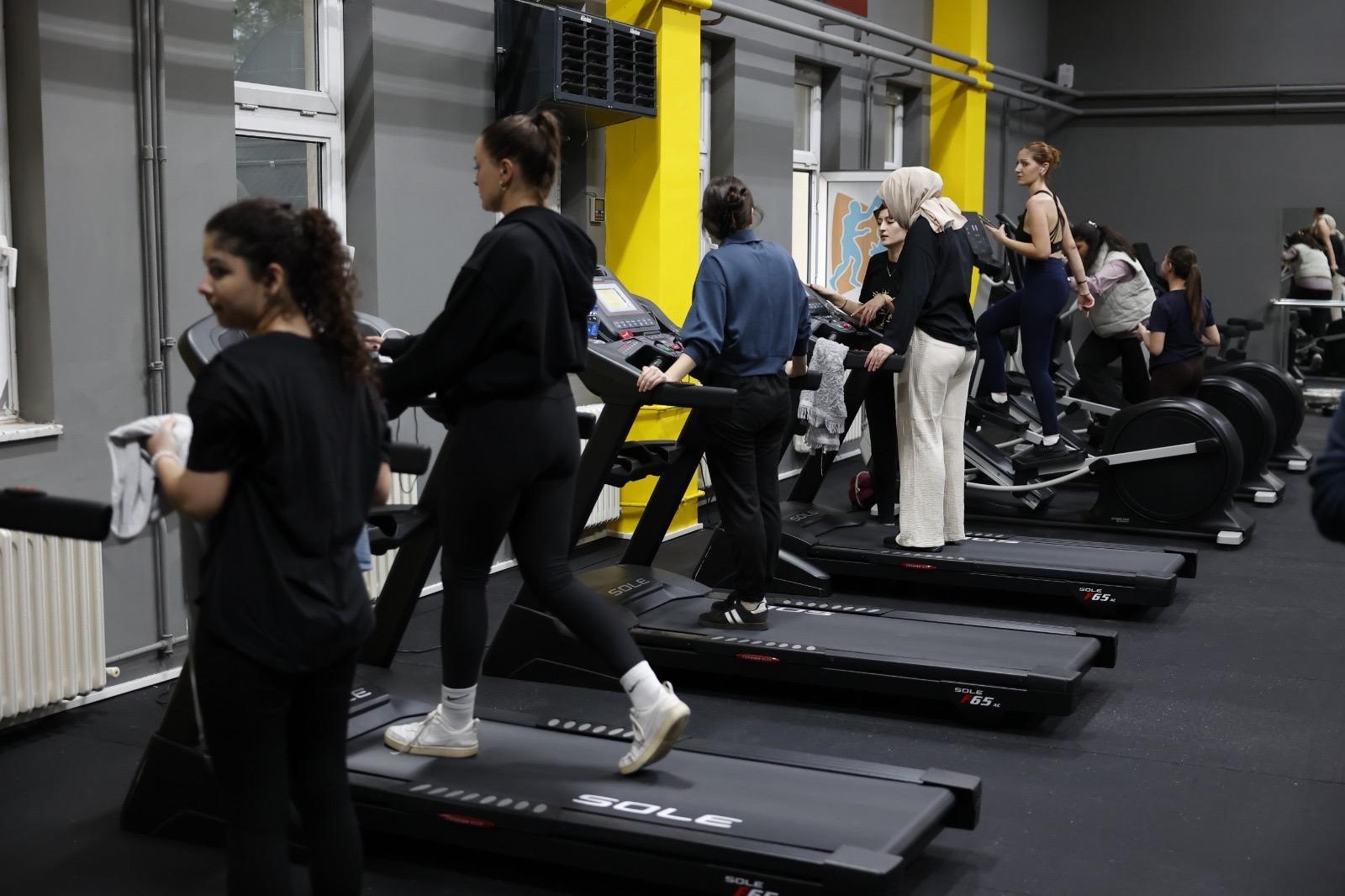 Gsb Kız Yurtlarında Modern Fitness Salonu Hizmete Açıldı!1