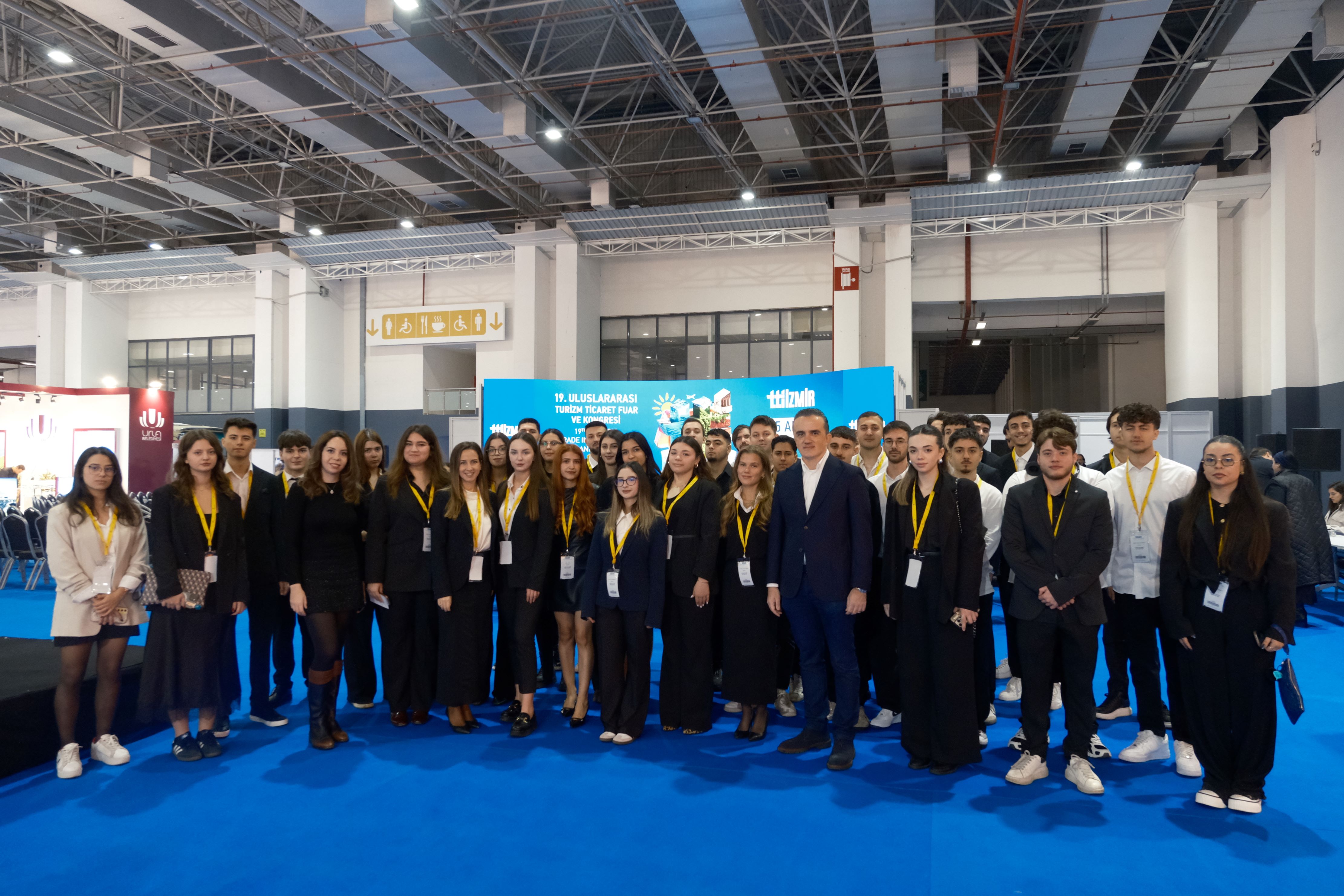 İeü Turizm Ve Otel İşletmeciliği Programı, Bu Yıl 19’Uncu Kez Kapılarını Açan Uluslararası Turizm Ticaret Fuar Ve Kongresi’ne Katılarak ‘Gelecek Için Sürdürülebilir Turizm’ Temasıyla Stant Kurdu.1