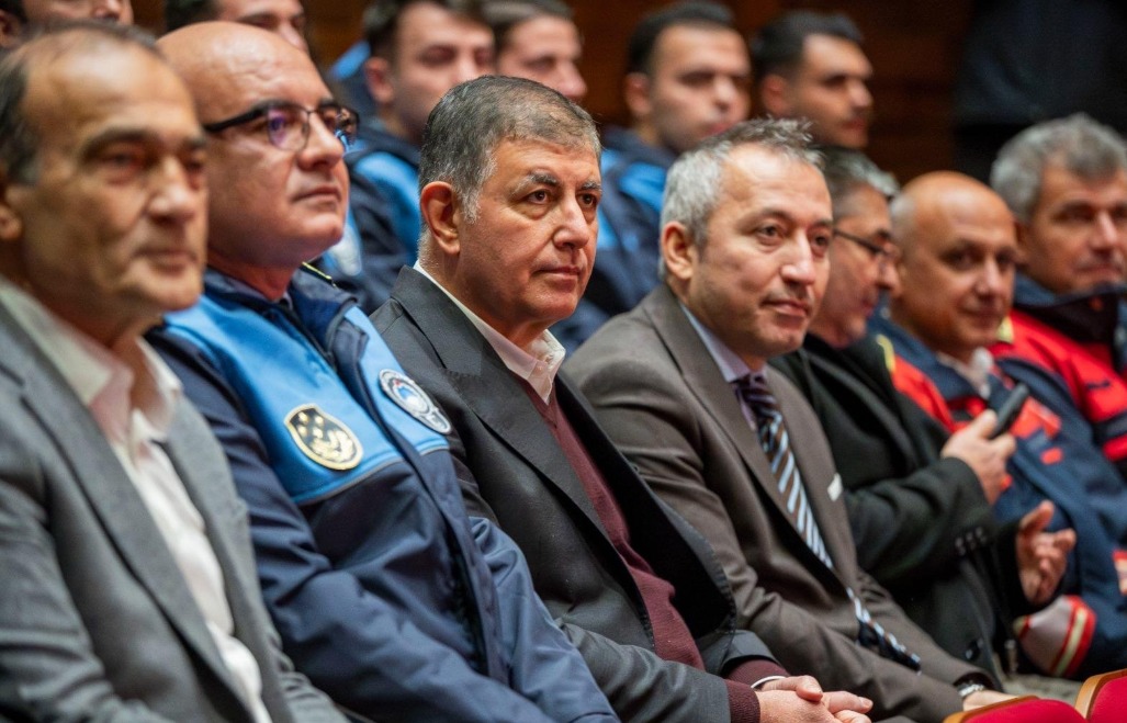 "İzmir halkının güvencesi sizlersiniz"