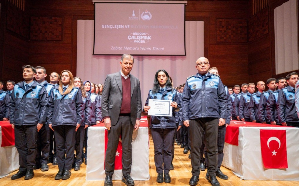 İzmir zabıtası gücüne güç katıyor