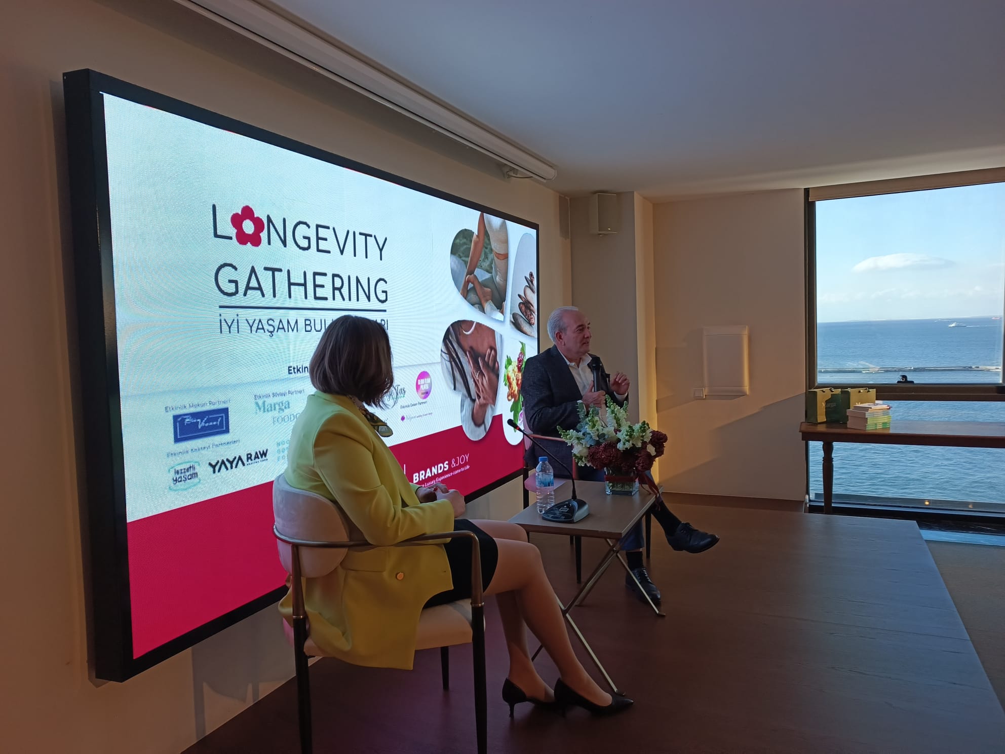 Uzmanlardan sağlıklı yaşamın anahtarı üzerine söyleşiler