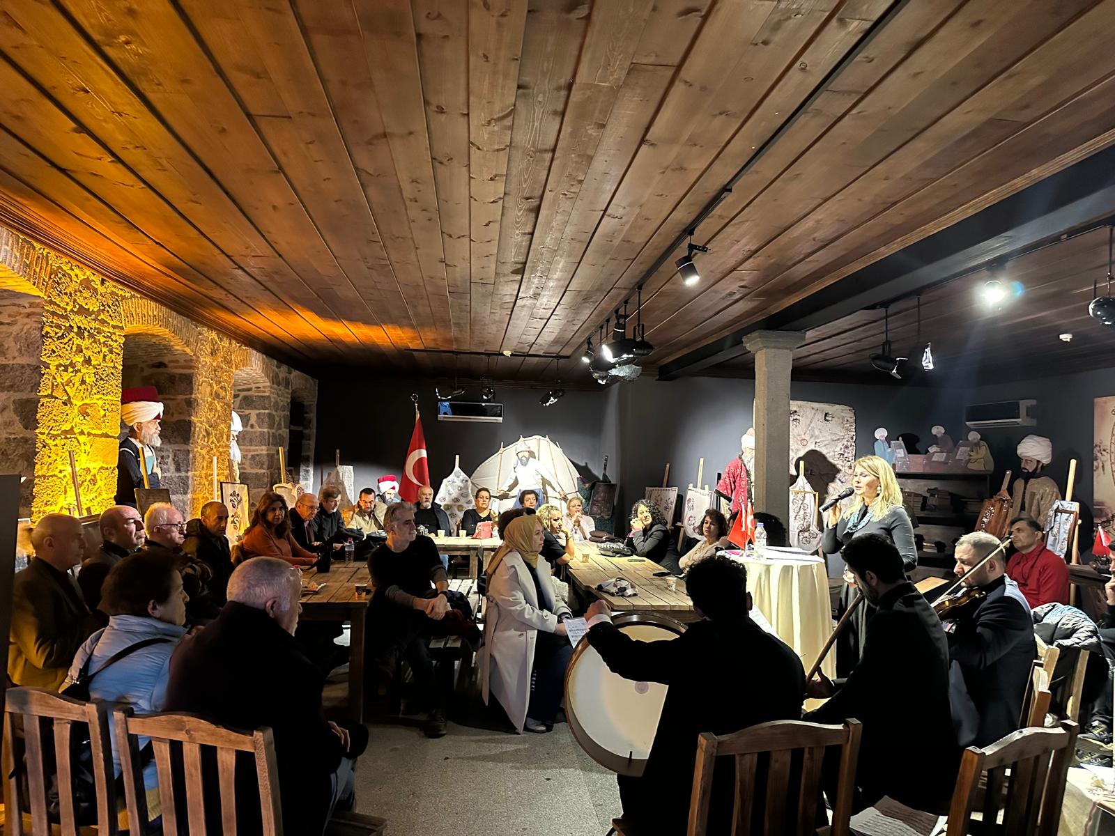 İzmir’de Öğretmenlere Sanatla Eğitim2