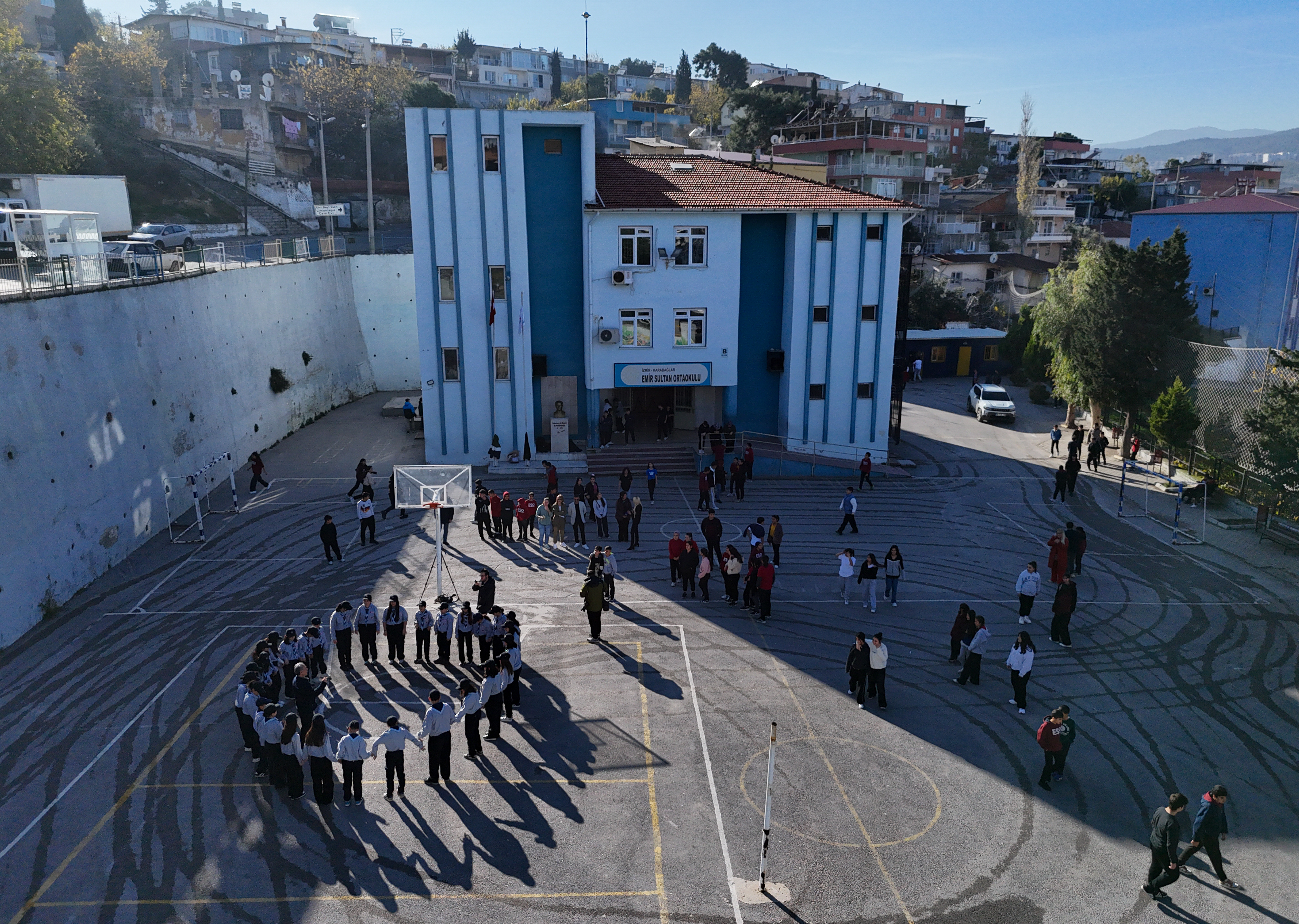 İzmir’de Sanat Ve Spor Zorbalığı3