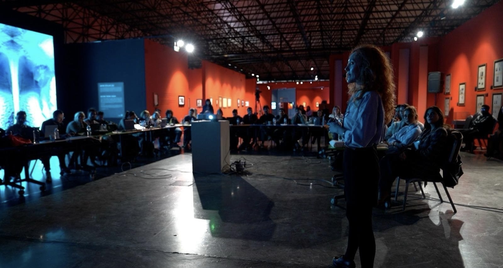 İzmir’de Sanat Ve Yapay Zekâ Masad3