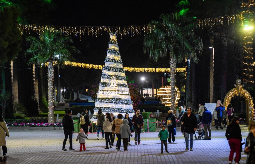 Kültürpark ve Kemeraltı’nda festival coşkusu
