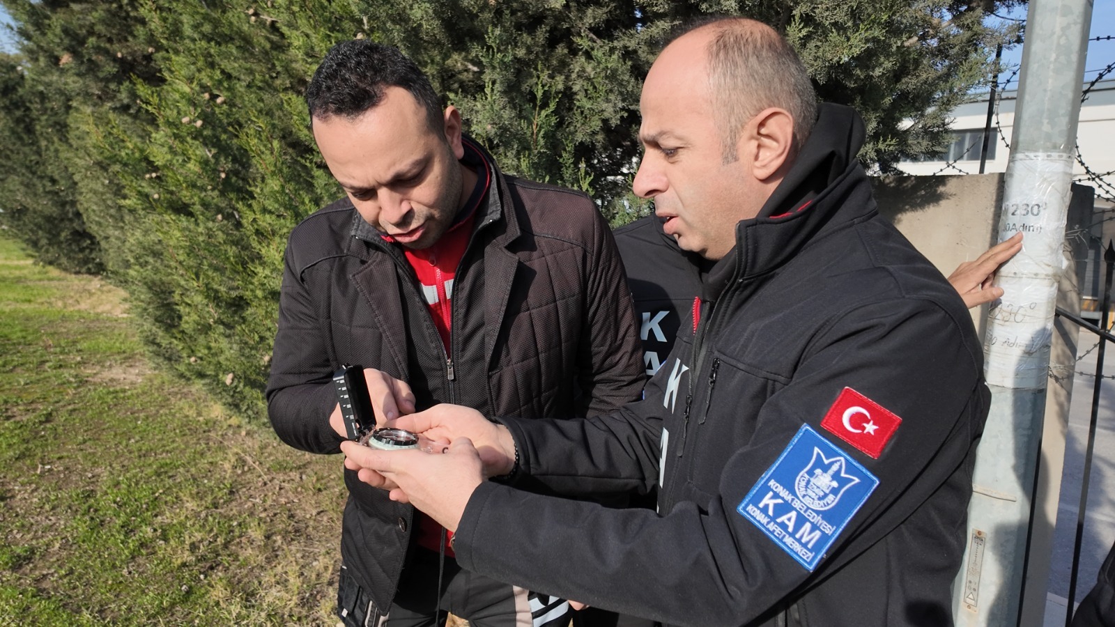 Sahada pusula ve GPS kullanımı öğrenildi