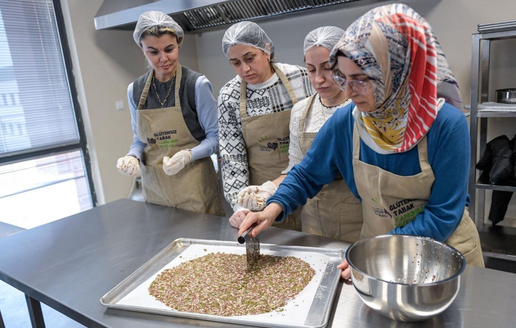 Buz pistinden sanat atölyelerine uzanan eğlence dolu bir gün