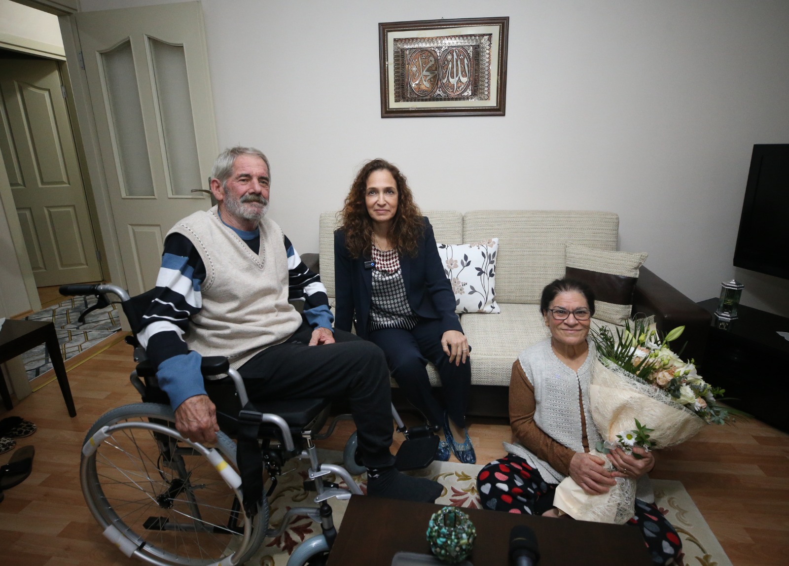 Mavi Kapak Kampanyasıyla Bir Aileye Daha Umut Oldu3