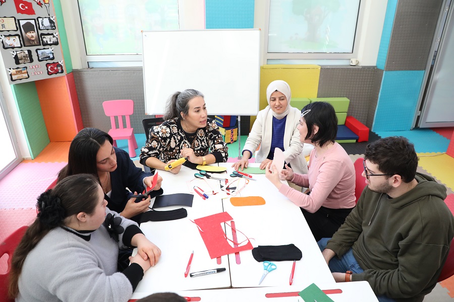 Başkan İlkay Çiçek: "Hizmetimizle hayatlara dokunuyoruz"