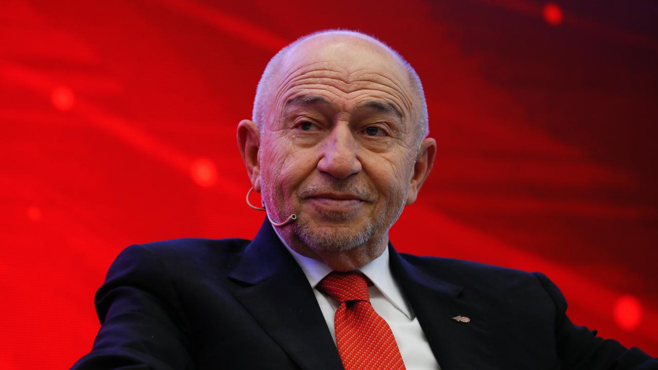 Eski TFF Başkanı Nihat Özdemir’e sordu: 12 hakeme neden el çektirildi?