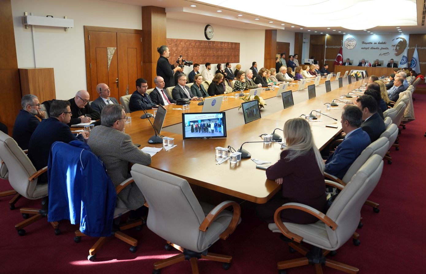 +++Rektör Prof. Dr. Budak “Bu Başarı Ege Üniversitesi Ailesinin Topyekûn Gayretinin Ürünüdür” (1)