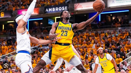 Houston Batı Konferansı'nda dördüncülüğe yükseldi