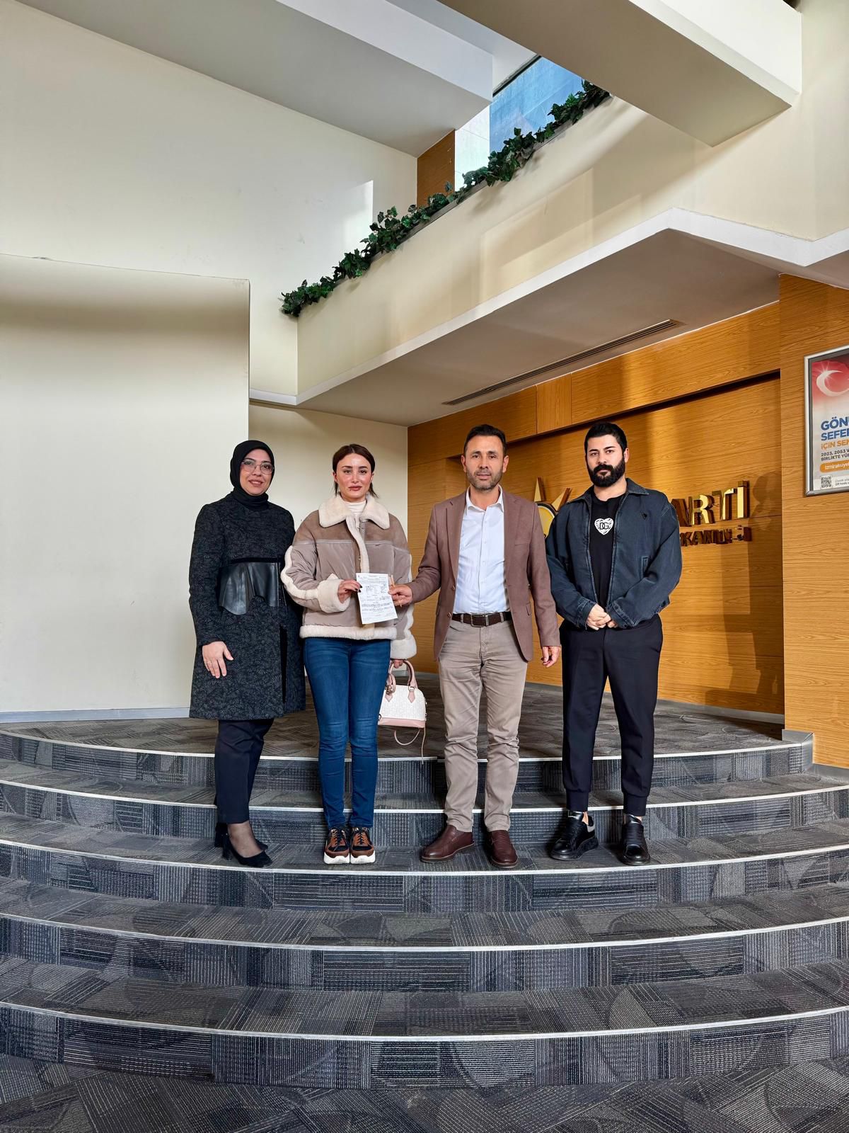 Sokak sokak hizmet siyaseti anlatılıyor