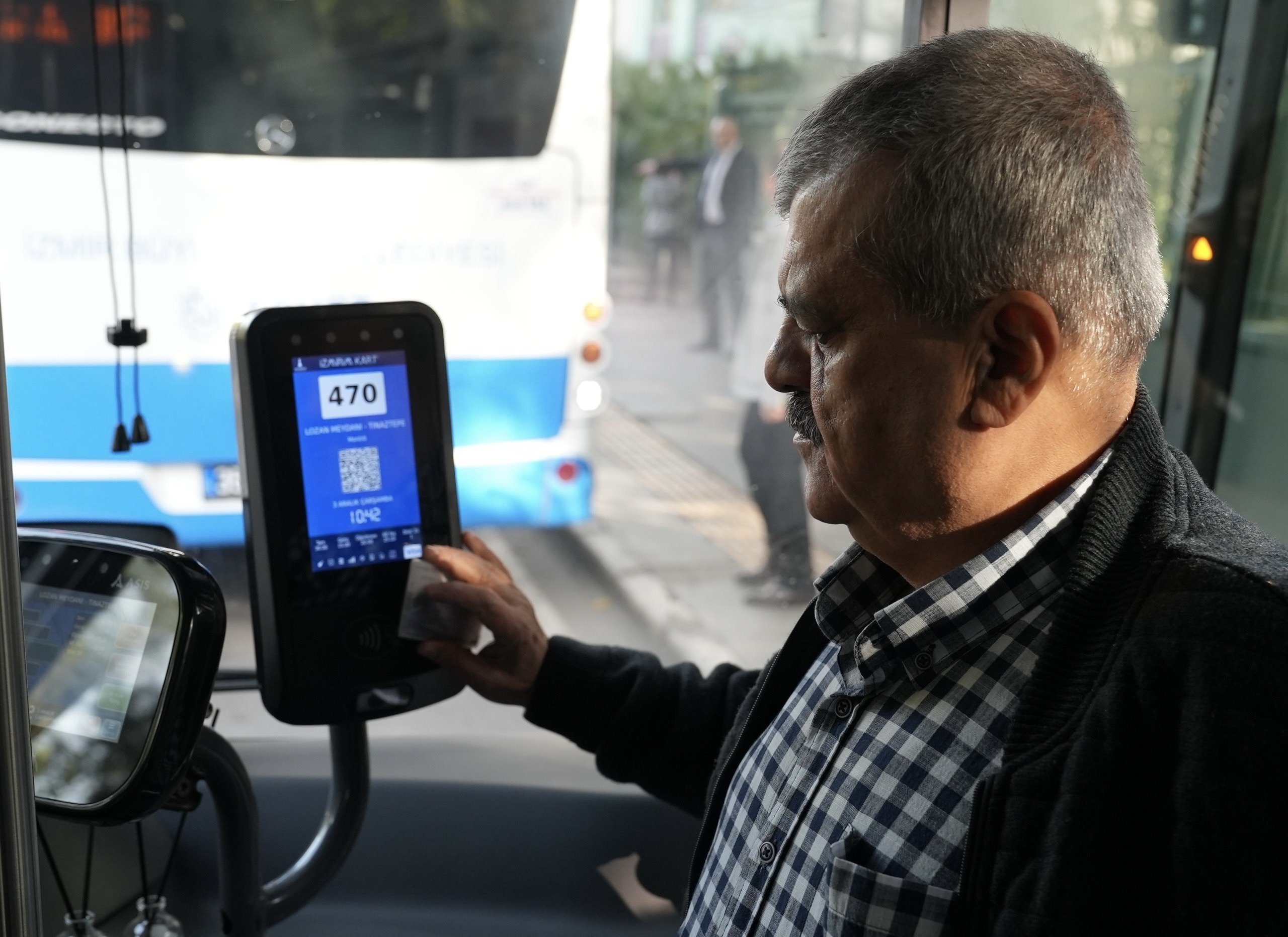 Toplu Ulaşımda Yeni Kolaylık... Eshot’ta Engelli Yolcular Için Sistem Genişledi!2-1